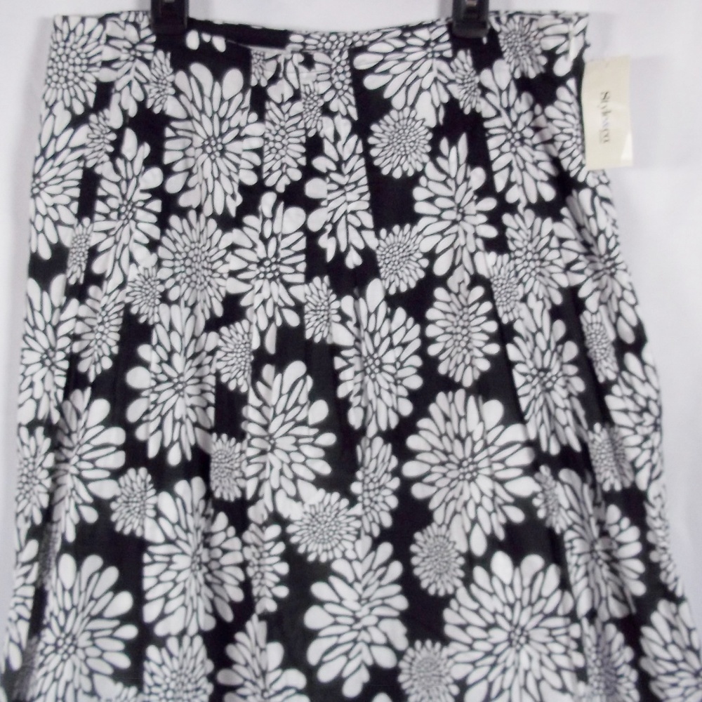 Style & Co Petites Bora Bora Pleated Floral Skirt - Picture 3 of 5
